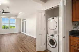 2881 Peachtree Rd NE, Atlanta, GA 30305 - Photo 10