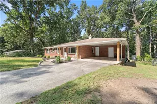 143 Mountainview Cir, Canton, GA 30115 - Photo 2
