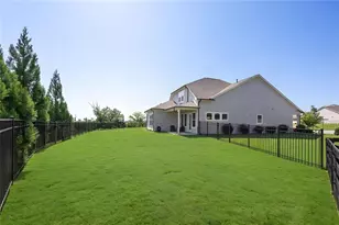 6853 River Rock Drive, Flowery Branch, GA 30542 - Photo 2