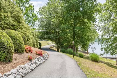 6853 River Rock Drive, Flowery Branch, GA 30542 - Photo 54
