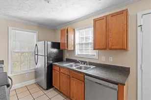 827 Oak St NW, Atlanta, GA 30318 - Photo 12