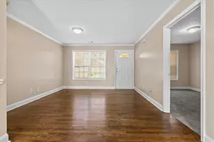827 Oak St NW, Atlanta, GA 30318 - Photo 4