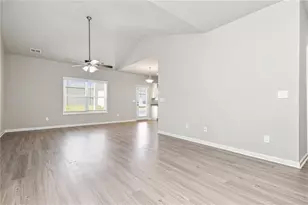 104 Culver St, Jackson, GA 30233 - Photo 4