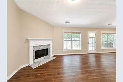 3418 Washington Cmns, Kennesaw, GA 30144 - Photo 4