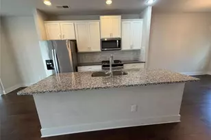 3782 Oxford Cir, Doraville, GA 30340 - Photo 6