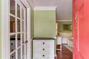 220 New St, Buford, GA 30518 - Photo 8
