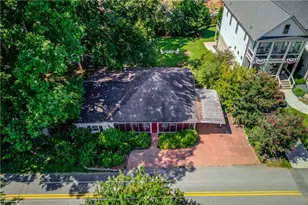 220 New St, Buford, GA 30518 - Photo 2
