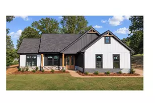 373 Stonington Dr, Mount Airy, GA 30563 - Photo 1