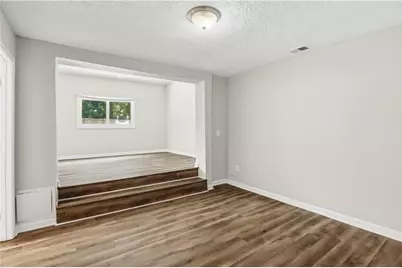 3733 Memorial Parkway NW, Kennesaw, GA 30152 - Photo 20