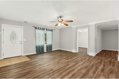 3733 Memorial Parkway NW, Kennesaw, GA 30152 - Photo 8