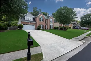1595 Highland Oaks Way, Lawrenceville, GA 30043 - Photo 2