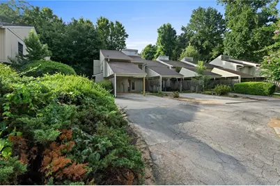 6390 Hawthorne Terrace, Peachtree Corners, GA 30092 - Photo 2