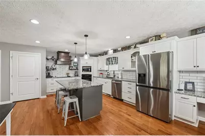6471 Forsyth Drive, Cumming, GA 30028 - Photo 8
