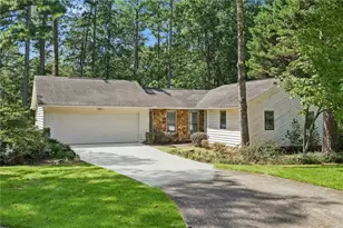 4049 Tutwren Ct NE, Marietta, GA 30066 - Photo 4