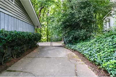 3462 Summie Drive SW, Lilburn, GA 30047 - Photo 34