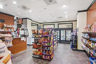 795 Hammond Dr, Atlanta, GA 30328 - Photo 24