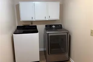 4654 Hampton NE, Marietta, GA 30068 - Photo 10
