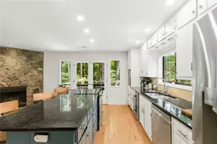 1115 Lake Dr, Roswell, GA 30075 - Photo 20
