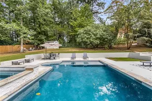 2522 Wawona Dr NE, Brookhaven, GA 30319 - Photo 4