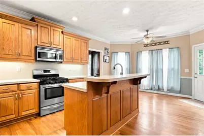 707 Bedford Trace, Canton, GA 30114 - Photo 4