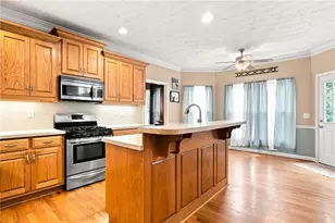 707 Bedford Trce, Canton, GA 30114 - Photo 4