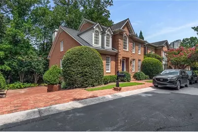 448 Ivy Park Ln Lane NE, Atlanta, GA 30342 - Photo 2