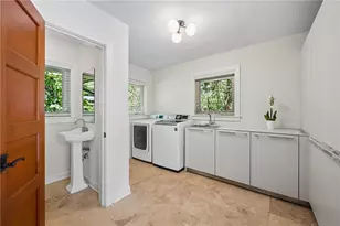 1887 Lenox Rd NE, Atlanta, GA 30306 - Photo 28