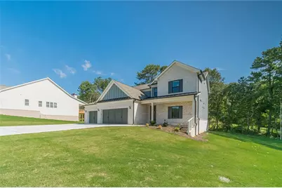 2736 Thomas View Court, Loganville, GA 30052 - Photo 4