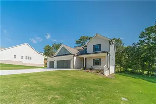 2736 Thomas View Ct, Loganville, GA 30052 - Photo 4