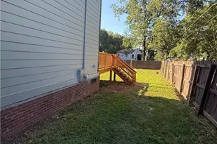 831 Cameron M Alexandar, Atlanta, GA 30318 - Photo 8