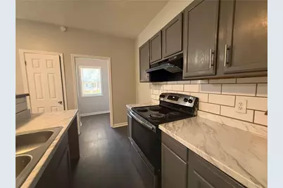 831 Cameron M Alexandar, Atlanta, GA 30318 - Photo 4