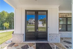 907 Bessie Ct, Loganville, GA 30052 - Photo 8