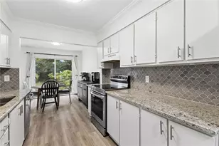 4876 Twin Lakes Trail, Atlanta, GA 30360 - Photo 10