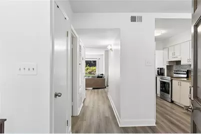 4876 Twin Lakes Trail, Atlanta, GA 30360 - Photo 6