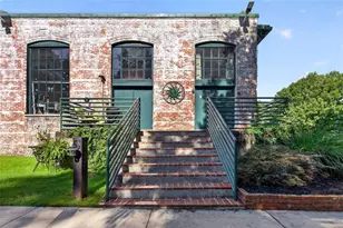 10 James St, Hampton, GA 30228 - Photo 2