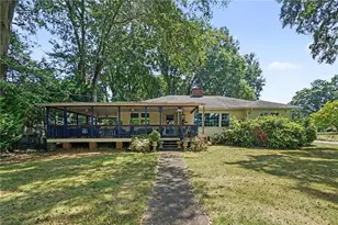 114 Etowah Dr, Cartersville, GA 30120 - Photo 1
