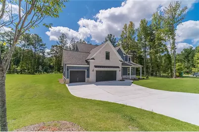 887 Bessie Court, Loganville, GA 30052 - Photo 2
