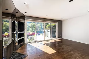 1018 Riverbend Club Dr SE, Atlanta, GA 30339 - Photo 6