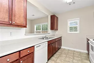 8606 Thomas Ln, Riverdale, GA 30274 - Photo 4