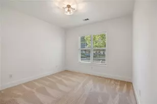 12100 Seasons Trace, Alpharetta, GA 30004 - Photo 20