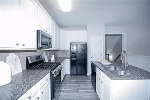 708 Village Field Ct, Suwanee, GA 30024 - Photo 14
