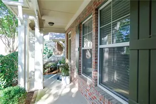 708 Village Field Ct, Suwanee, GA 30024 - Photo 4
