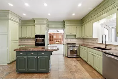 7300 Chattahoochee Bluff Drive, Atlanta, GA 30350 - Photo 20