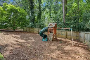 702 Highview Dr SE, Smyrna, GA 30082 - Photo 28