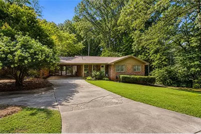 702 Highview Drive SE, Smyrna, GA 30082 - Photo 2