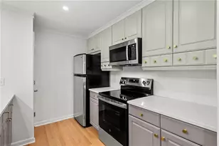 3655 Habersham Rd NE, Atlanta, GA 30305 - Photo 8