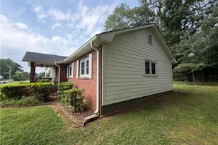 401 Latimore Ave, Buford, GA 30518 - Photo 44