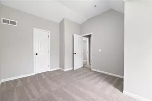 5356 Biffle Rd, Stone Mountain, GA 30088 - Photo 4