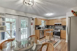 9420 Manor Ln, Gainesville, GA 30506 - Photo 10