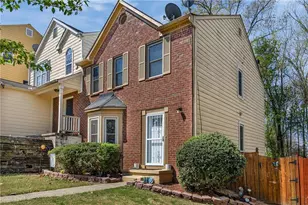 1835 Barrington Overlook, Marietta, GA 30066 - Photo 2